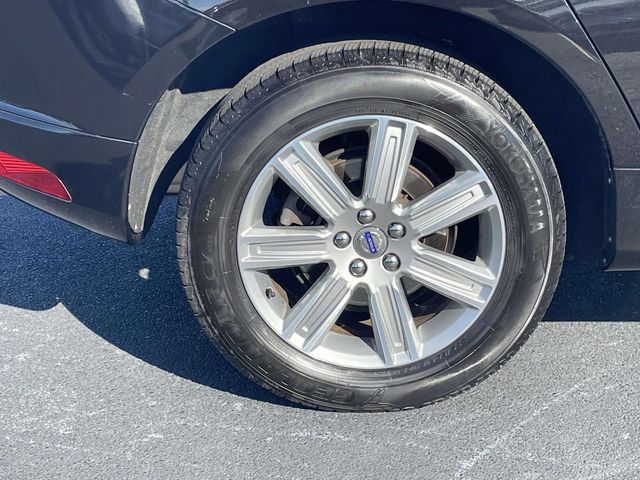 Used 2017 Volvo XC60 T5 Inscription w/ Preferred Option Package AWD/4WD image 9