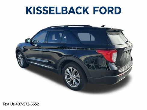 Used 2022 Ford Explorer XLT w/ Equipment Group 202A image 5