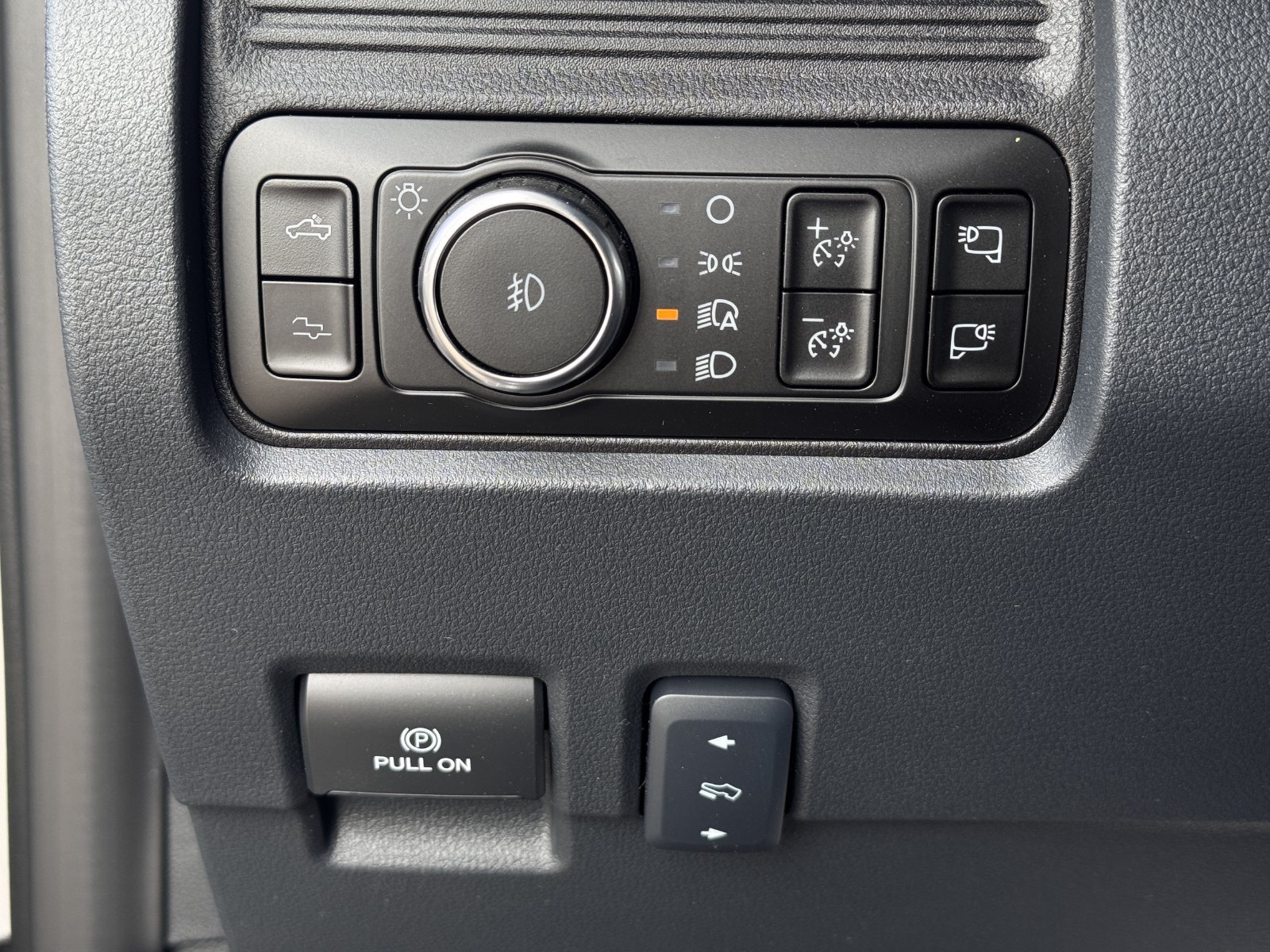 New 2026 Ford F250 Platinum AWD/4WD image 22