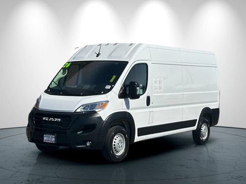 Used 2026 RAM ProMaster 2500 w/ Convenience Group FWD image 8
