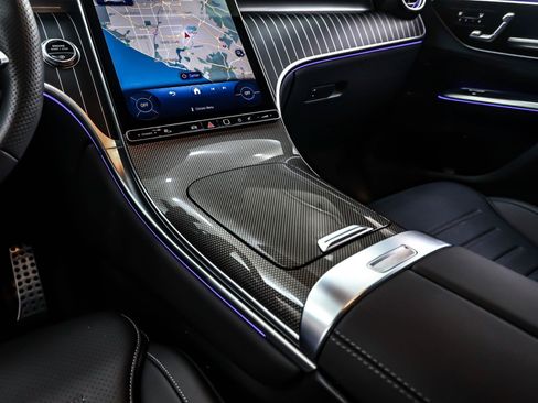 Certified 2025 Mercedes-Benz GLC 300 4MATIC image 7