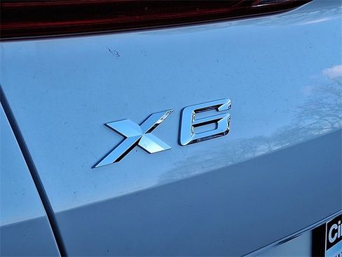 New 2026 BMW X6 xDrive40i w/ Executive Package image 20