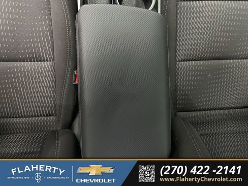 Used 2025 Chevrolet Equinox LT FWD image 29