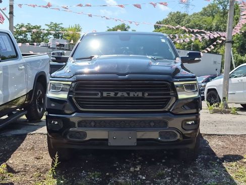 Used 2019 RAM 1500 Laramie AWD/4WD image 2