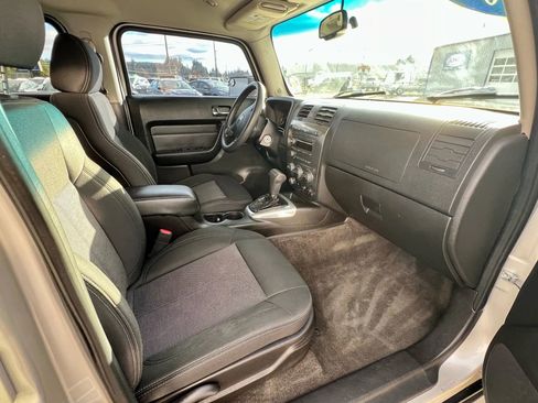 Used 2007 HUMMER H3 Luxury image 5