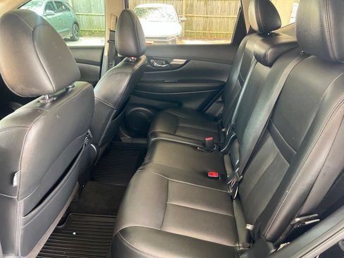 Used 2020 Nissan Rogue SL w/ Premium Package AWD/4WD image 9