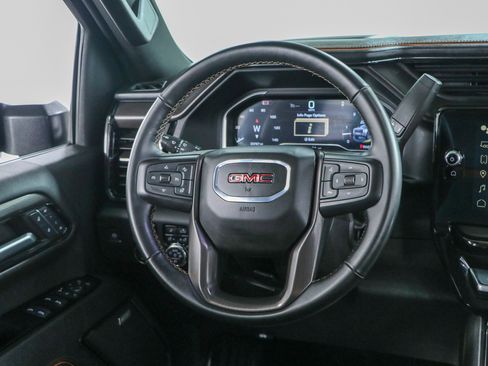 Used 2024 GMC Sierra 2500 AT4 w/ AT4 Premium Plus Package AWD/4WD image 13