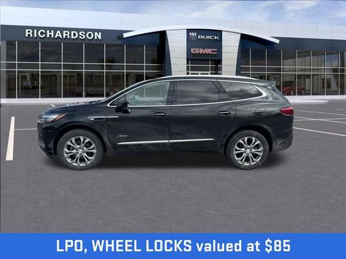 Used 2021 Buick Enclave Avenir w/ Avenir Technology Package FWD image 5
