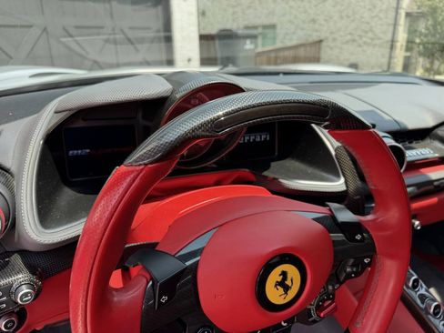 Used 2020 Ferrari 812 Superfast RWD image 18