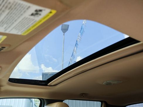 Used 2013 Ford F150 Lariat w/ Luxury Equipment Group image 11