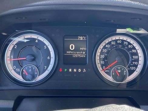 Used 2019 RAM 1500 Tradesman w/ Chrome Appearance Group RWD image 22