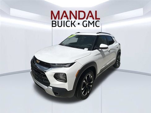 Used 2022 Chevrolet TrailBlazer LT w/ Convenience Package FWD image 1