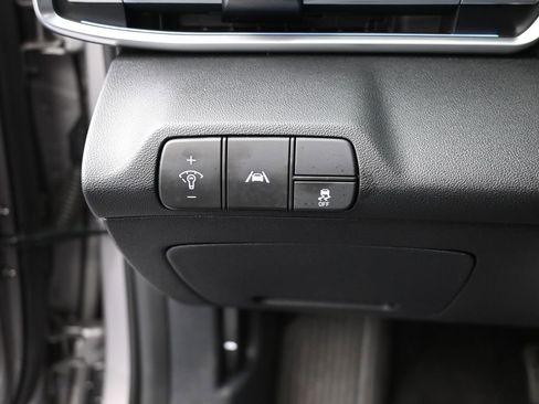 Used 2023 Hyundai Elantra Limited w/ Cargo Package image 35