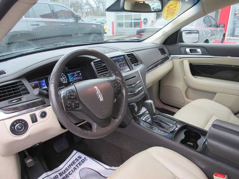 Used 2013 Lincoln MKS AWD image 10