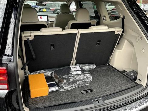 New 2025 Volkswagen Atlas SEL Premium R-Line image 23