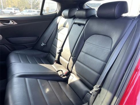 Certified 2021 Kia Stinger GT2 image 23