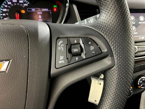 Used 2019 Chevrolet Trax LS FWD image 11
