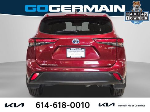 Used 2023 Toyota Highlander LE FWD image 9