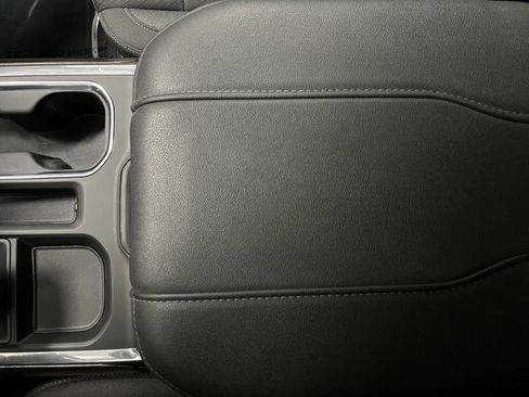 Used 2023 Chevrolet Silverado 1500 LT image 19