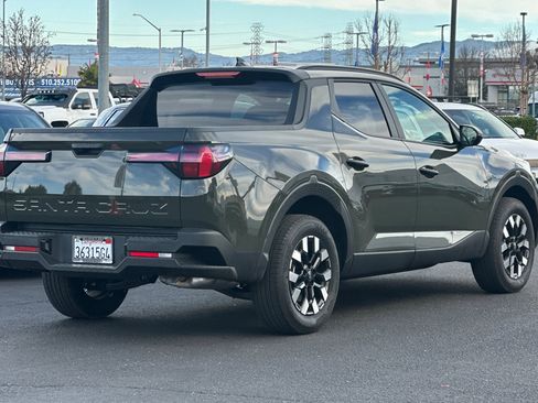 Used 2025 Hyundai Santa Cruz SEL image 3
