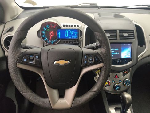 Used 2016 Chevrolet Sonic LT FWD image 22