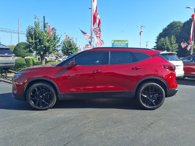 Used 2024 Chevrolet Blazer LT w/ Convenience Package FWD image 3
