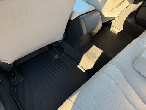 Used 2024 Honda Accord EX image 19