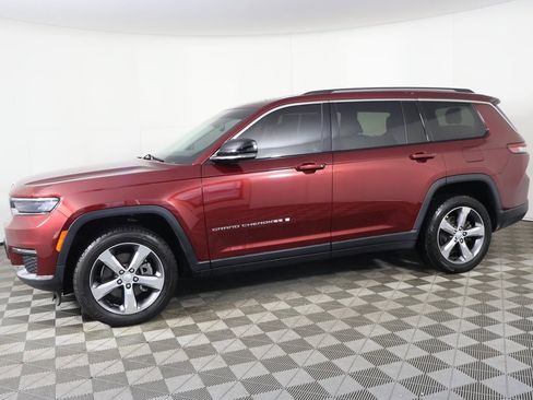 Used 2021 Jeep Grand Cherokee L Limited image 21