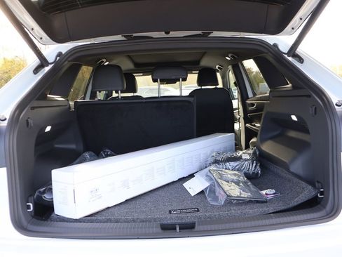 New 2026 Volkswagen Atlas Cross Sport SE image 22