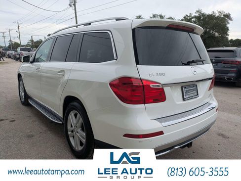 Used 2015 Mercedes-Benz GL 320 BlueTEC 4MATIC w/ Premium I Package image 5