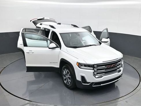 Used 2023 GMC Acadia SLT image 30