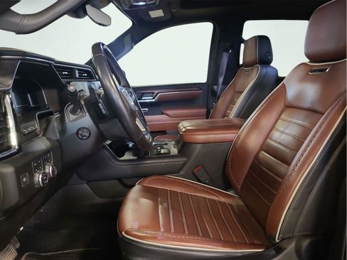 Used 2023 GMC Sierra 1500 Denali Ultimate image 9