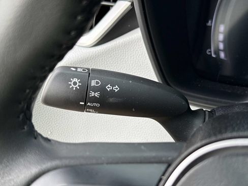 Used 2026 Toyota Corolla SE FWD image 37