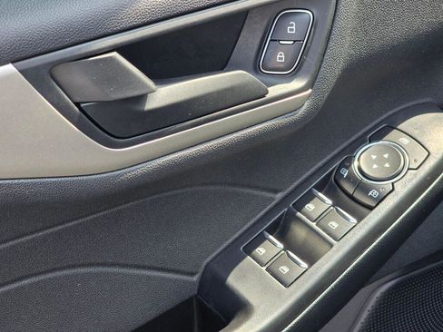 Used 2022 Ford Escape S image 20