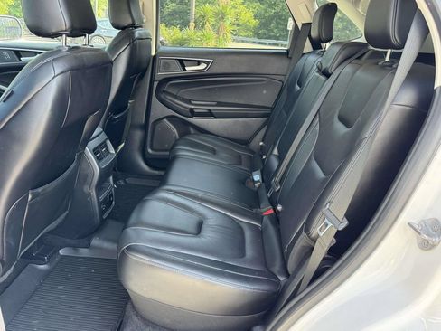Used 2021 Ford Edge Titanium AWD/4WD image 18