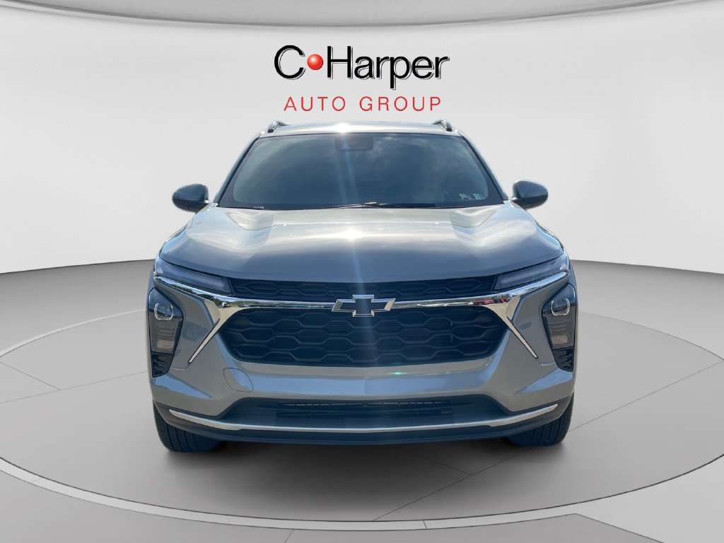 Used 2025 Chevrolet Trax LT w/ Driver Confidence Package FWD image 8