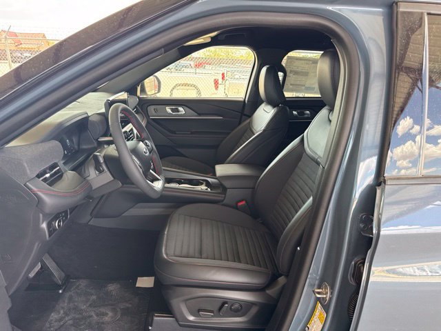 New 2026 Ford Explorer ST-Line w/ ST-Line Street Pack RWD image 13