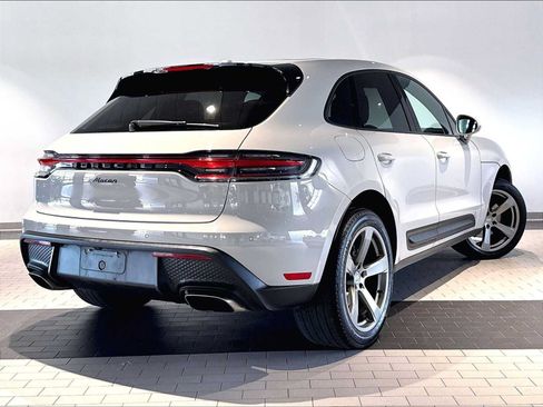 Used 2023 Porsche Macan AWD/4WD image 10