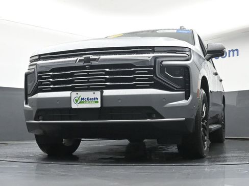 Used 2025 Chevrolet Tahoe Premier AWD/4WD image 7