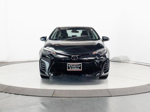 Used 2019 Toyota Corolla SE FWD image 2