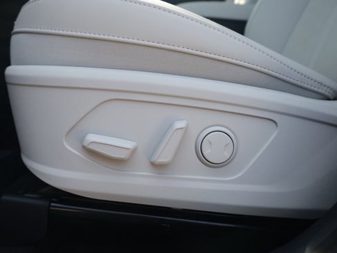 New 2026 Kia Sorento EX AWD/4WD image 24