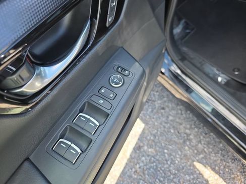 Used 2025 Honda CR-V EX-L image 19