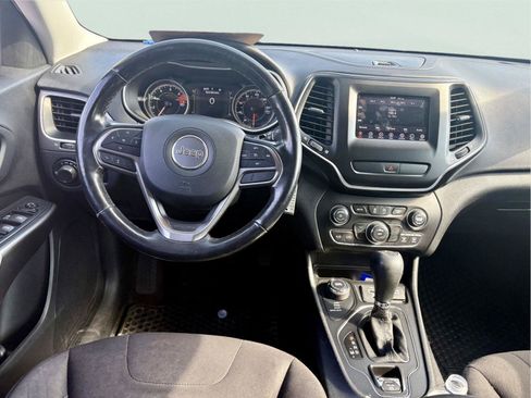 Used 2020 Jeep Cherokee Latitude w/ Cold Weather Group AWD/4WD image 9