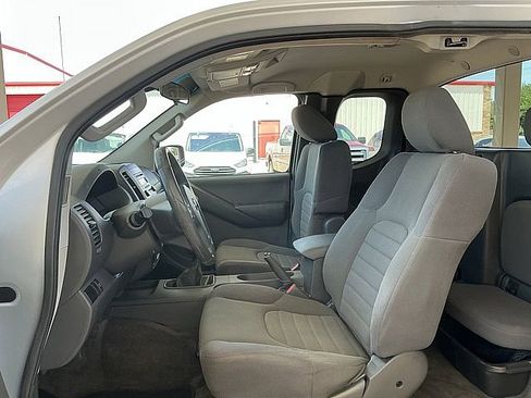 Used 2014 Nissan Frontier S w/ S Preferred Package RWD image 17