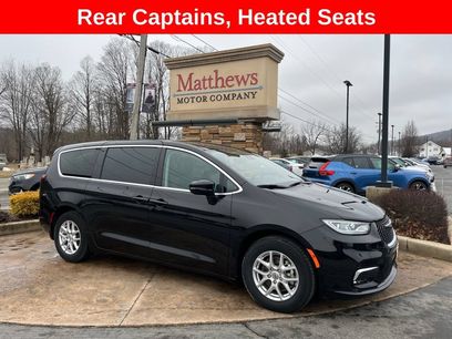 Used 2024 Chrysler Pacifica Touring-L