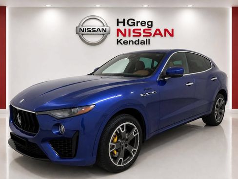 Used 2022 Maserati Levante Modena AWD/4WD image 3