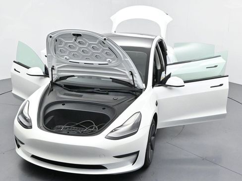 Used 2021 Tesla Model 3 Standard Range Plus RWD image 42