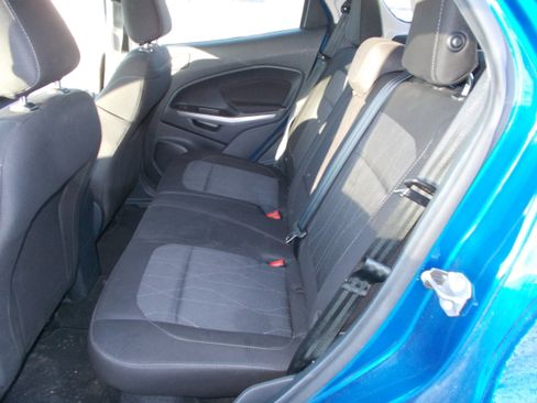 Used 2020 Ford EcoSport SE image 9