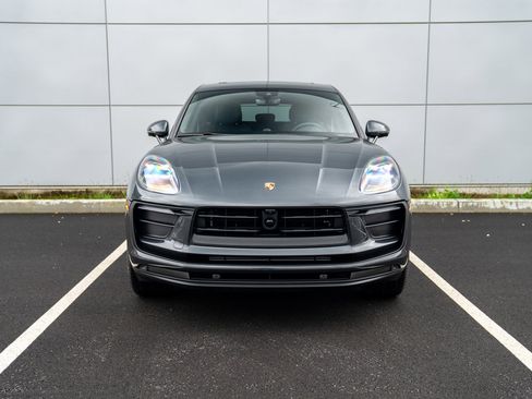 New 2026 Porsche Macan AWD/4WD image 6