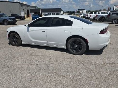 Used 2022 Dodge Charger SXT w/ Leather Interior Group RWD image 7